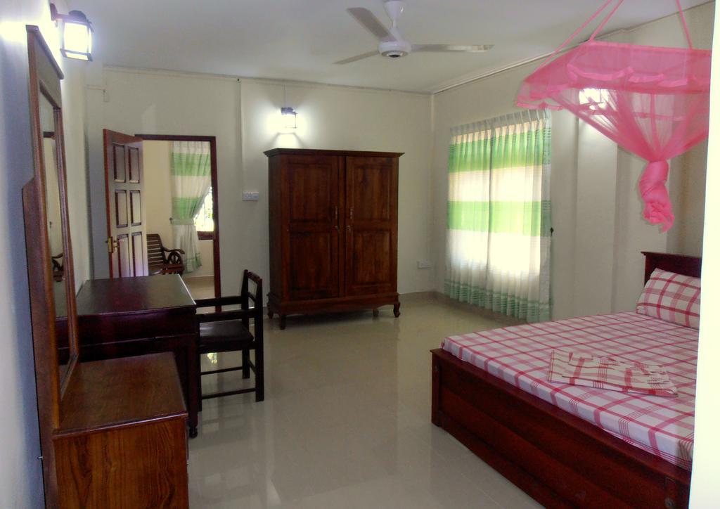 Satyodaya Educational Training Centre Kandy Zimmer foto